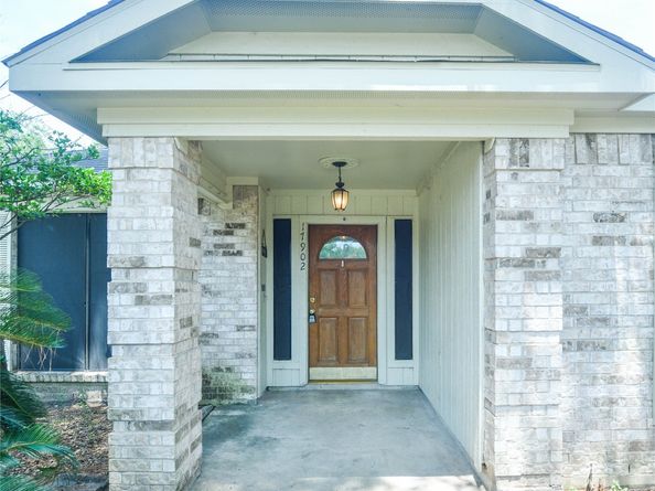 17902 Autumn Hills Drive, Houston TX 77084