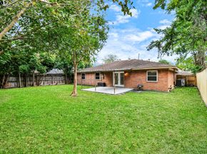 531 Edgebrook Drive, Houston TX 77034