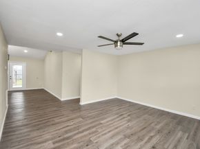 531 Edgebrook Drive, Houston TX 77034