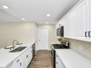 531 Edgebrook Drive, Houston TX 77034