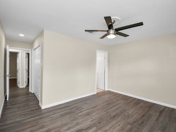 531 Edgebrook Drive, Houston TX 77034