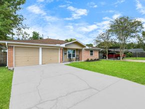 531 Edgebrook Drive, Houston TX 77034