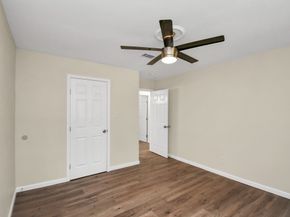 531 Edgebrook Drive, Houston TX 77034