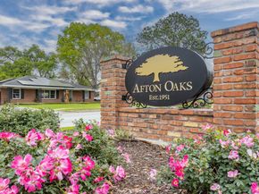 3615 Newcastle Drive, Houston TX 77027