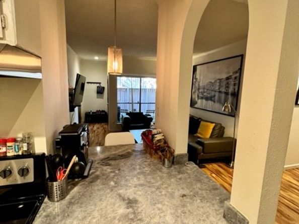 2125 Augusta Drive 1, Houston TX 77057