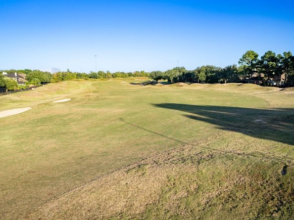 17602 S Summit Canyon Drive, Houston TX 77095