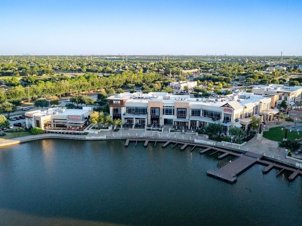 17602 S Summit Canyon Drive, Houston TX 77095