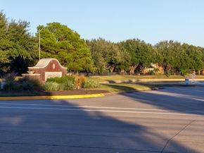 17602 S Summit Canyon Drive, Houston TX 77095