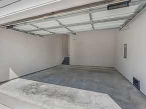 123 Amundsen Street B, Houston TX 77009