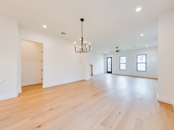 5709 Gano Street, Houston TX 77009