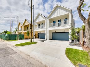 5709 Gano Street, Houston TX 77009