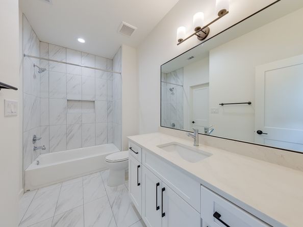 5709 Gano Street, Houston TX 77009