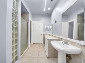 6000 Reims Road 3009, Houston TX 77036