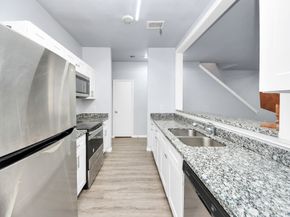 6000 Reims Road 3009, Houston TX 77036