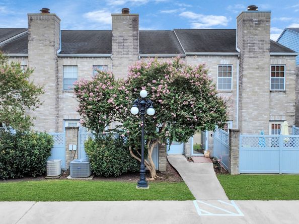 6000 Reims Road 3009, Houston TX 77036