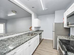 6000 Reims Road 3009, Houston TX 77036