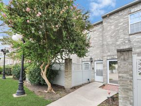 6000 Reims Road 3009, Houston TX 77036
