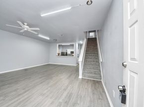 6000 Reims Road 3009, Houston TX 77036