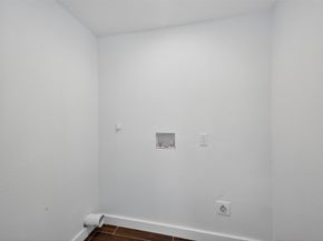 1933 Santa Rosa Street, Houston TX 77023