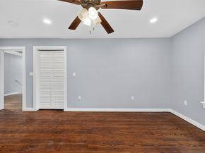 1933 Santa Rosa Street, Houston TX 77023