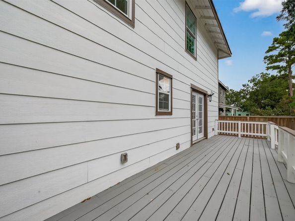 1933 Santa Rosa Street, Houston TX 77023