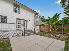 1933 Santa Rosa Street, Houston TX 77023