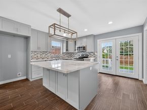 1933 Santa Rosa Street, Houston TX 77023