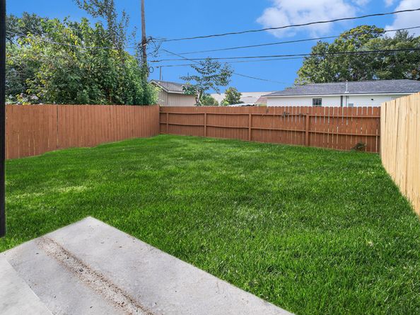 9807 Bamboo A, Houston TX 77041