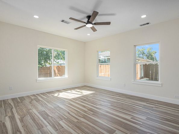 9807 Bamboo A, Houston TX 77041