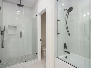 9807 Bamboo A, Houston TX 77041