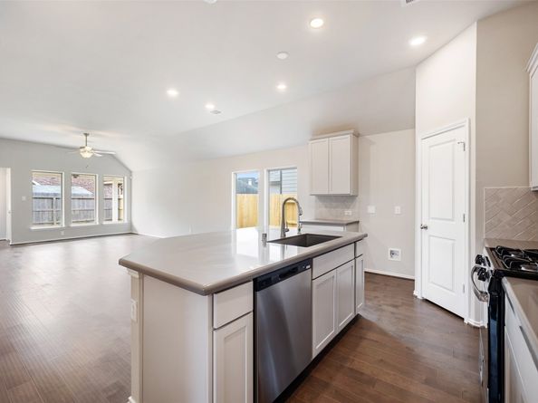 2606 Prairie Star Lane, Conroe TX 77385