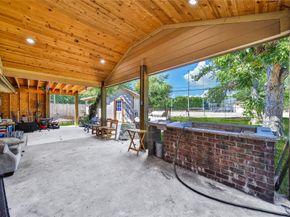 118 W Doverfield Drive, Houston TX 77037