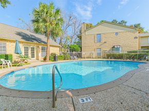 1515 Sandy Springs Road 1808, Houston TX 77042