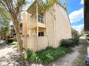 1515 Sandy Springs Road 1808, Houston TX 77042
