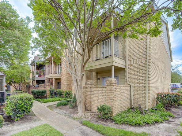 1515 Sandy Springs Road 1808, Houston TX 77042