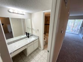1515 Sandy Springs Road 1808, Houston TX 77042
