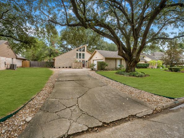7202 Benwich Circle, Houston TX 77095