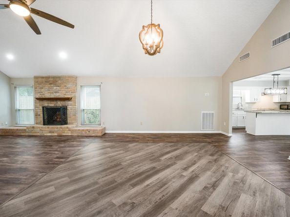 7202 Benwich Circle, Houston TX 77095