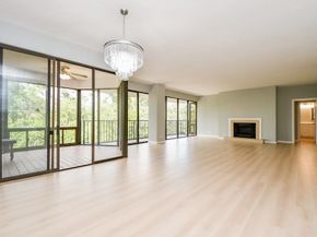9333 Memorial Drive 306, Houston TX 77024