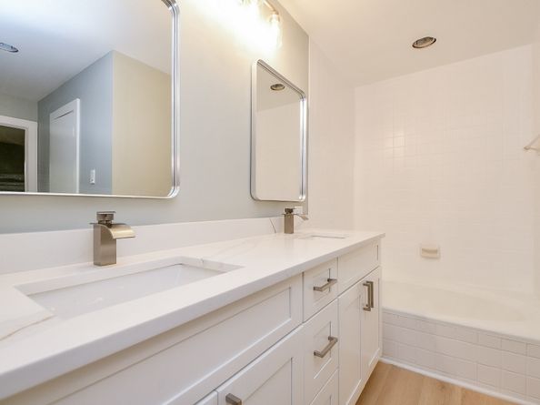 9333 Memorial Drive 306, Houston TX 77024