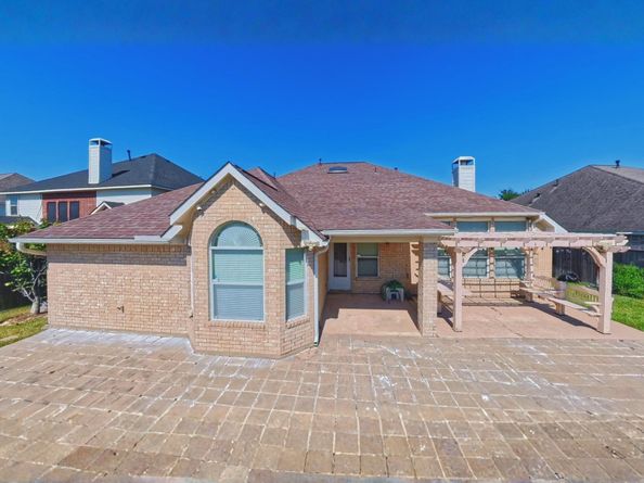 15811 Sandisfield Lane, Houston TX 77084