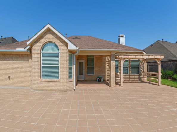 15811 Sandisfield Lane, Houston TX 77084