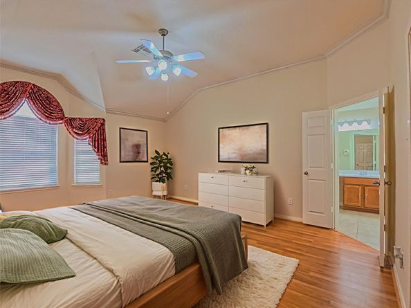 15811 Sandisfield Lane, Houston TX 77084