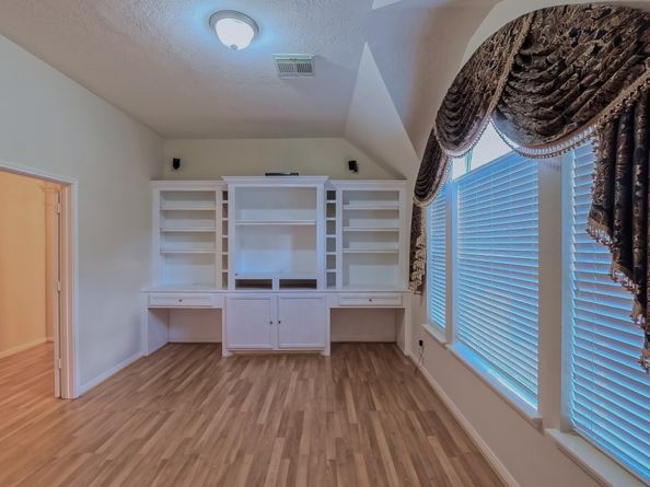 15811 Sandisfield Lane, Houston TX 77084