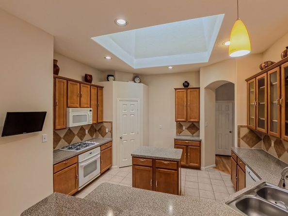 15811 Sandisfield Lane, Houston TX 77084