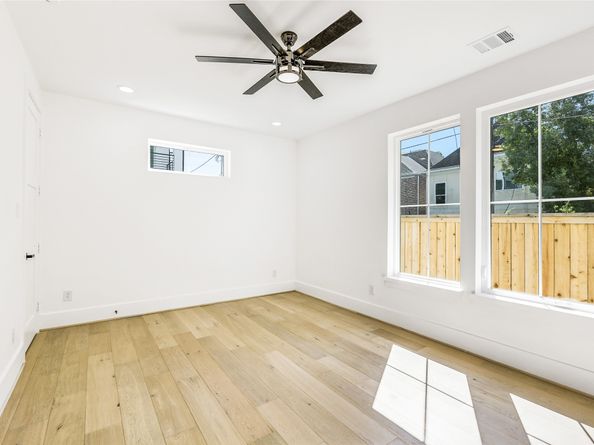 1909 Lauderdale Street, Houston TX 77030