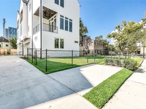 1909 Lauderdale Street, Houston TX 77030