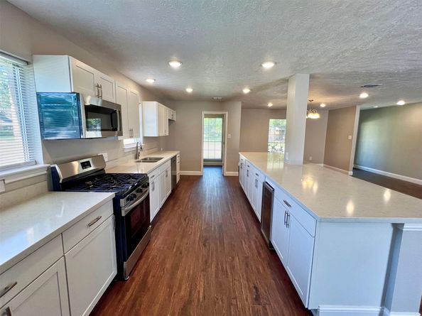 415 Sevenhampton Lane, Houston TX 77015