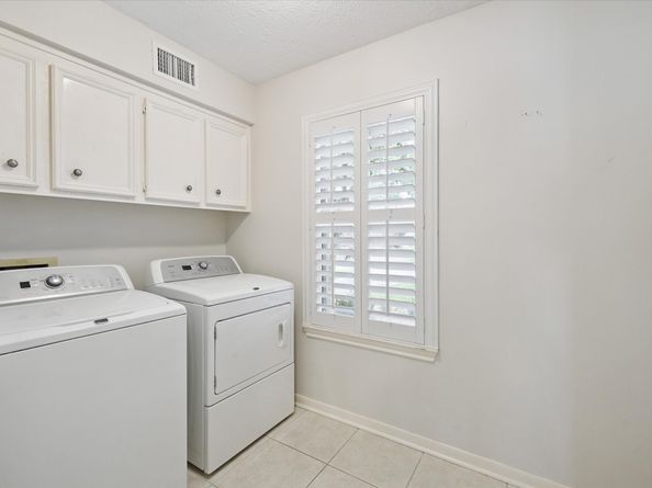15726 Echo Lodge Drive, Houston TX 77095