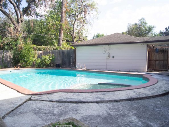 4906 Droddy Street, Houston TX 77091